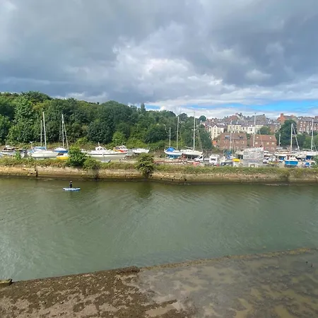 The Haven, Whitehall Landing