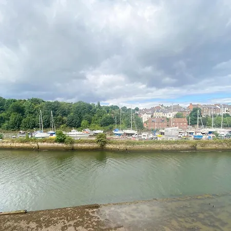The Haven, Whitehall Landing